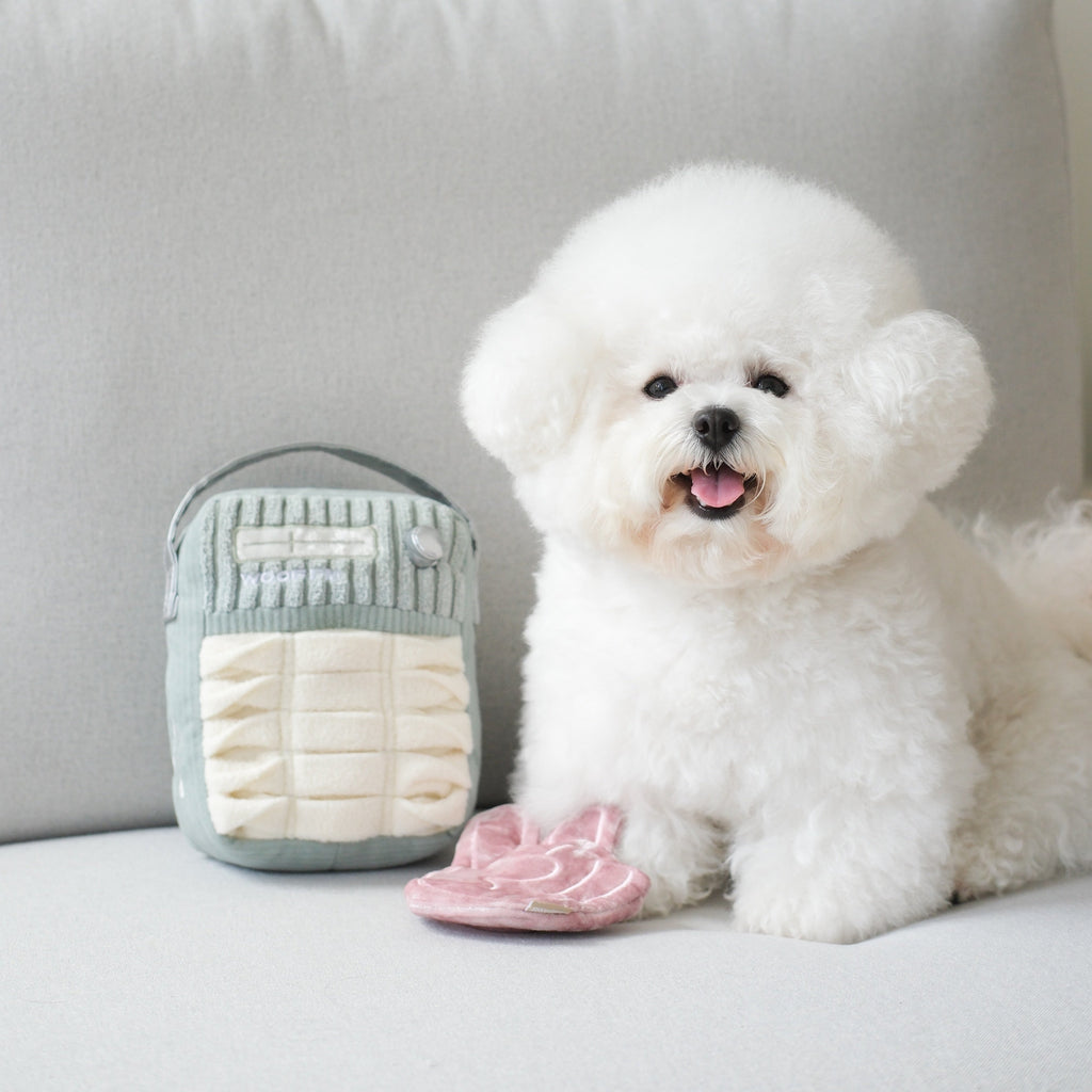 WOOF FM