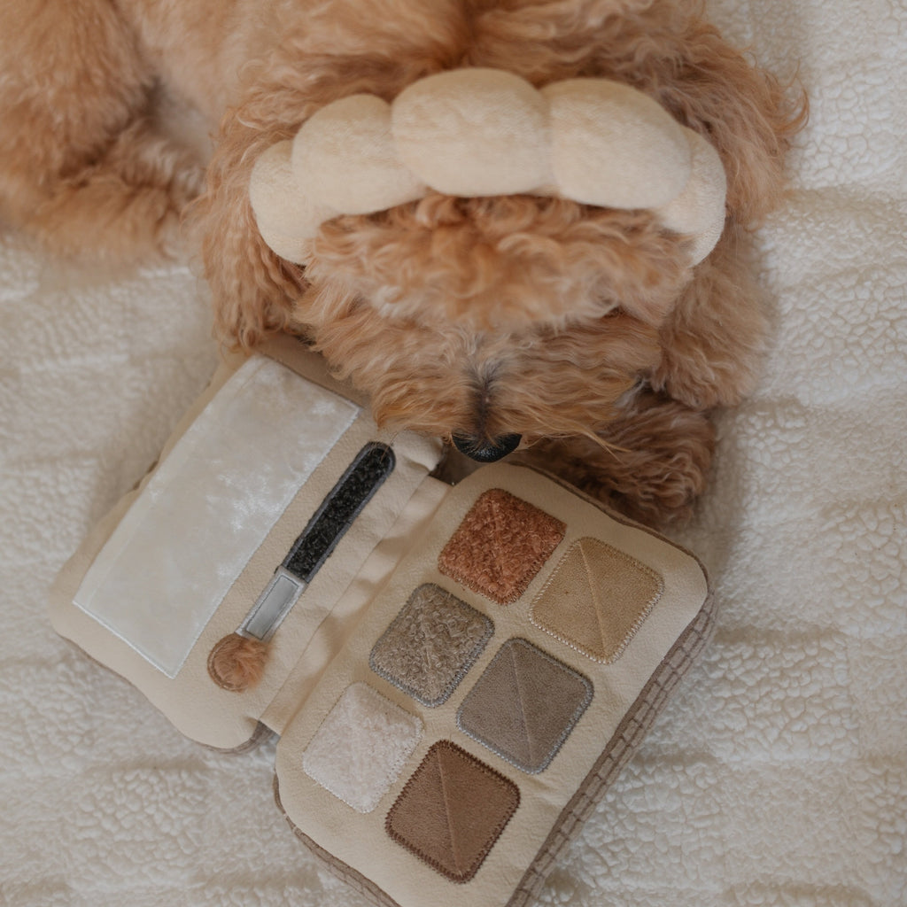 EYESHADOW PALETTE