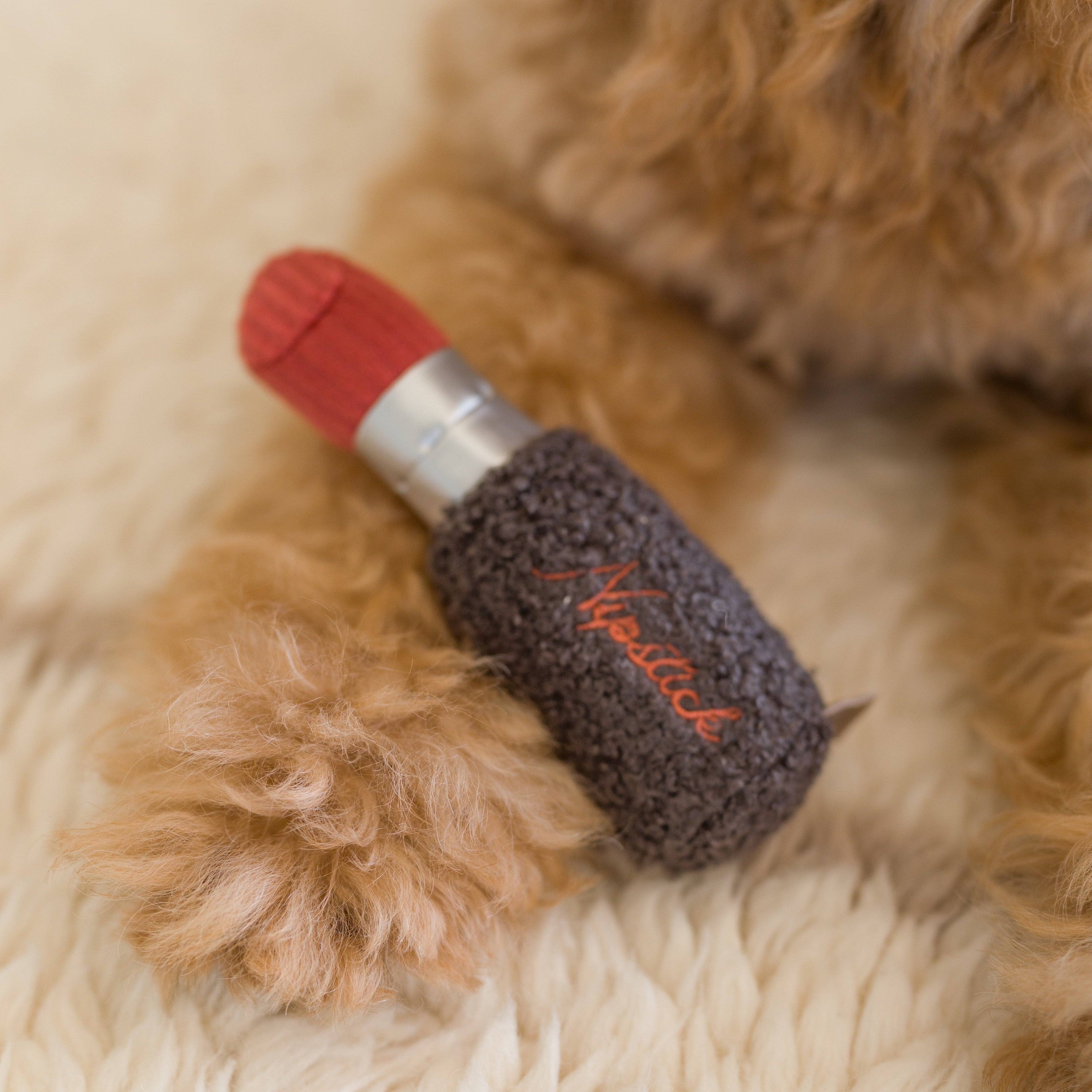 LIPSTICK