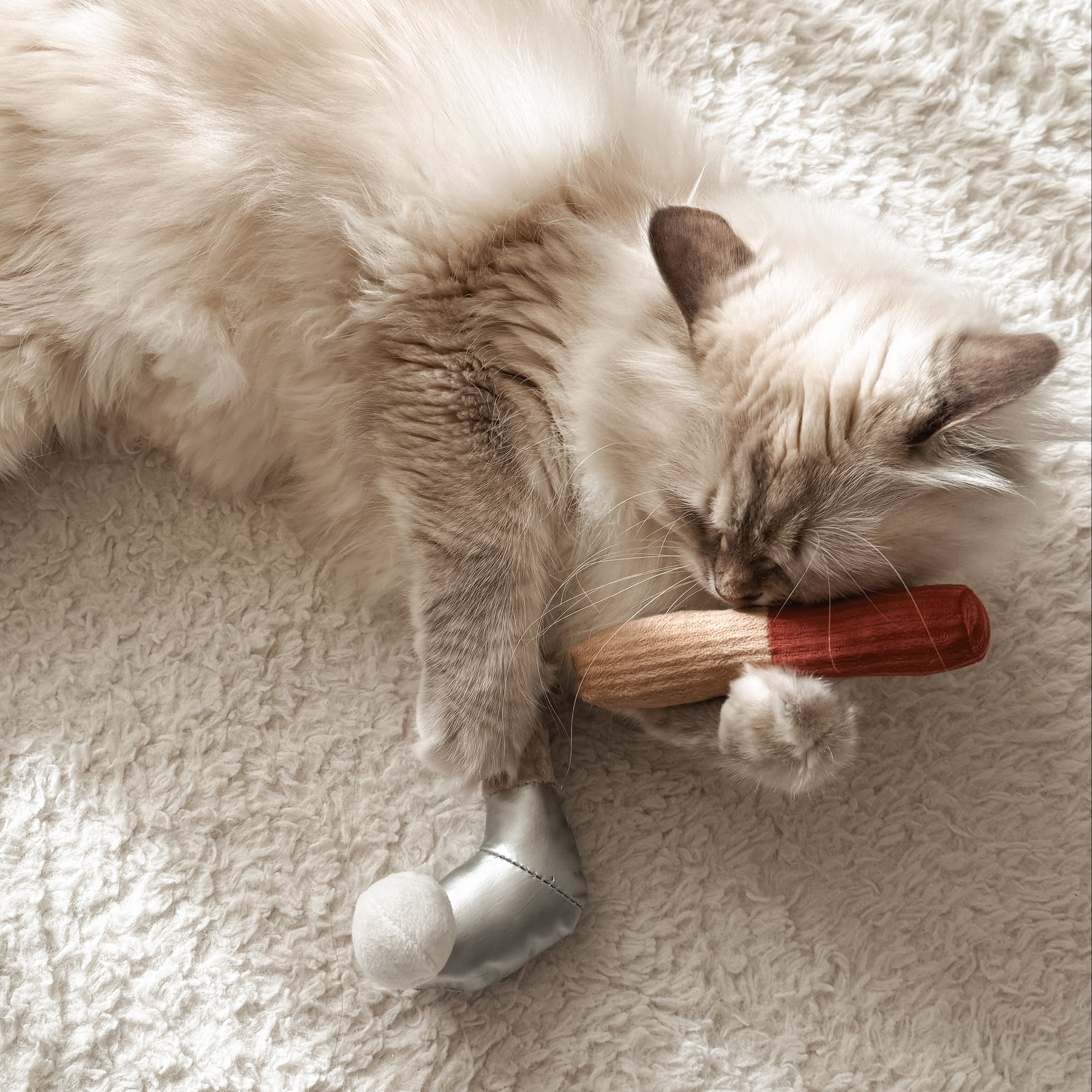KITTY GOLFER